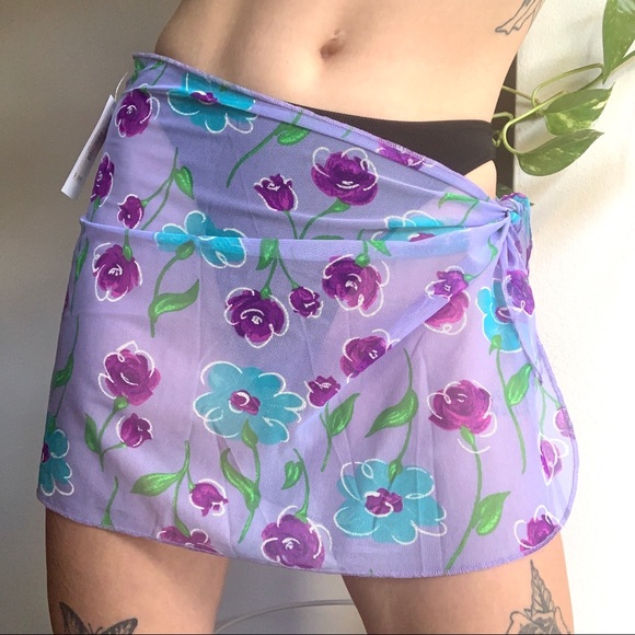 Vintage Deadstock Bikini Bay Wrap Sarong - Picture 2 of 3